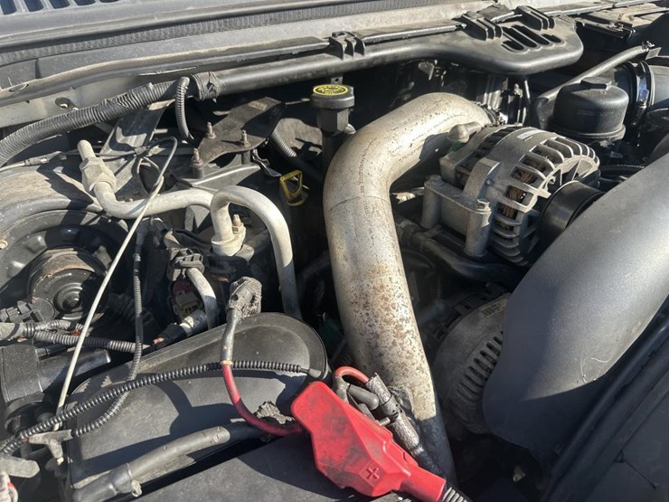 2004-ford-f350-image-38