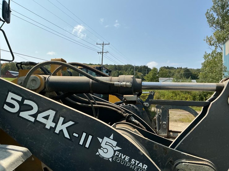 2018-deere-524k-image-28