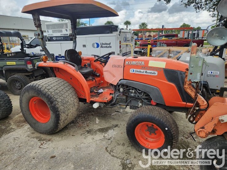 2016-kubota-mx5200hst-image-4