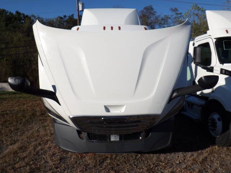 2020-freightliner-cascadia-116-image-14