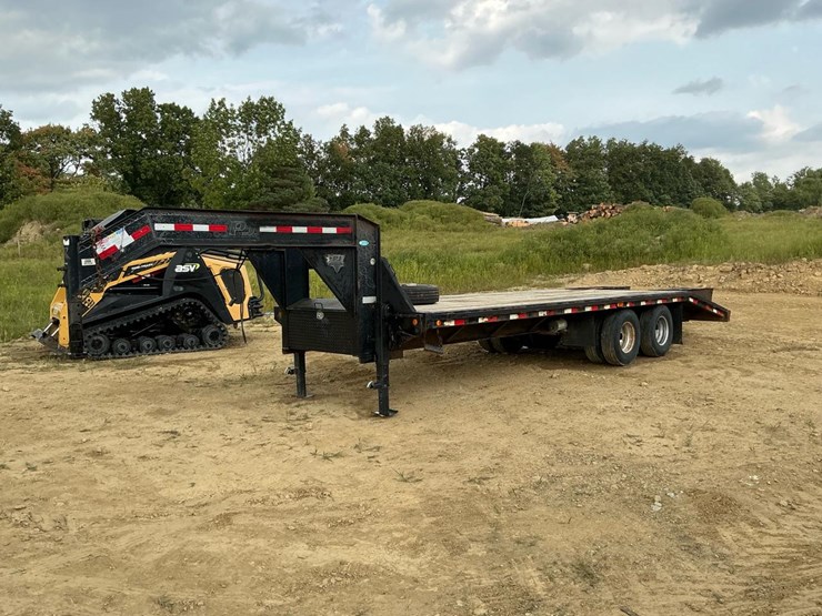 #150-•-2015-pj-gooseneck-trailer-image-1