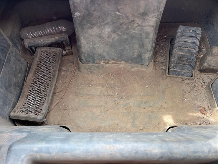 deere-325g-image-35