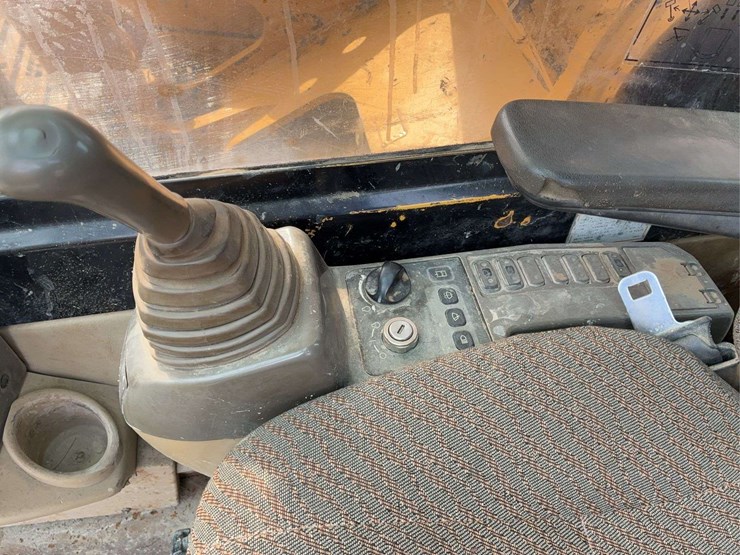 caterpillar-345b-image-31