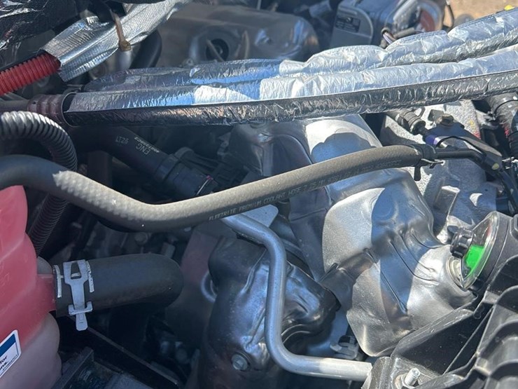 2023-chevrolet-silverado-6500hd-image-56