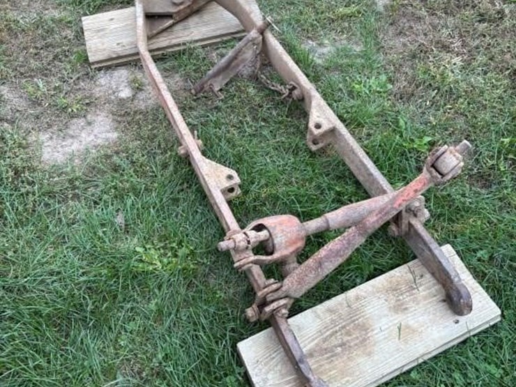 ac-3pt-hitch-image-2