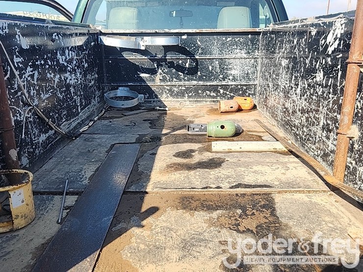 2016-ford-f350-xl-image-8