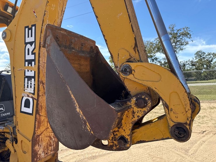 2006-deere-310sg-image-17