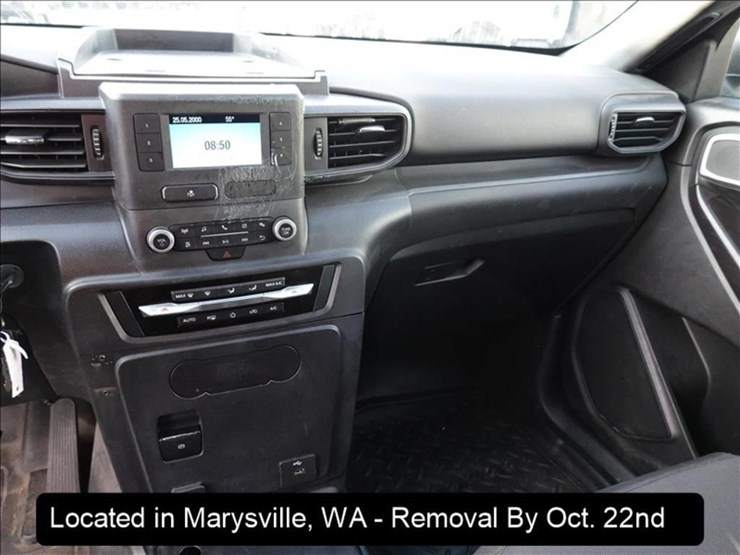 2020-ford-explorer-image-6