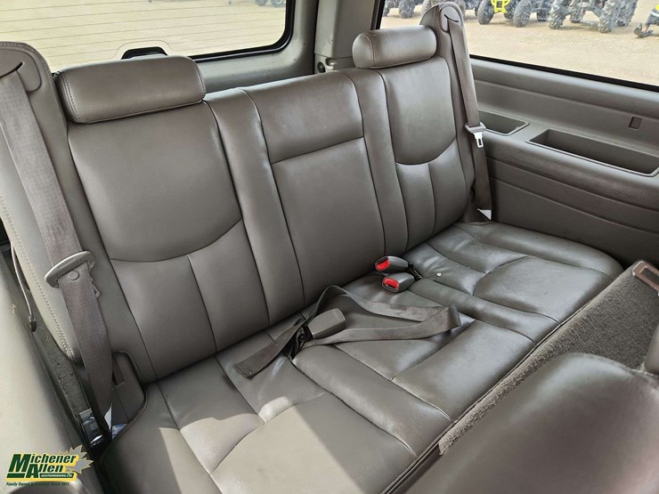 2004-gmc-yukon-xl-image-17