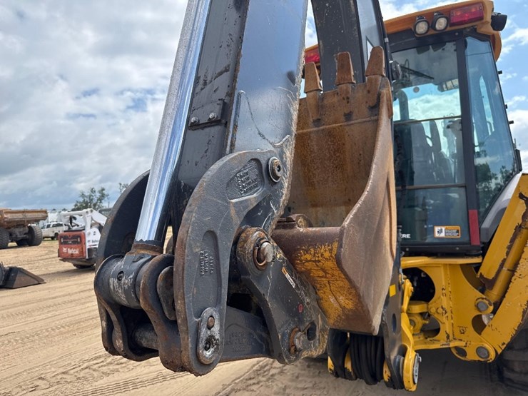 2018-deere-410l-image-18