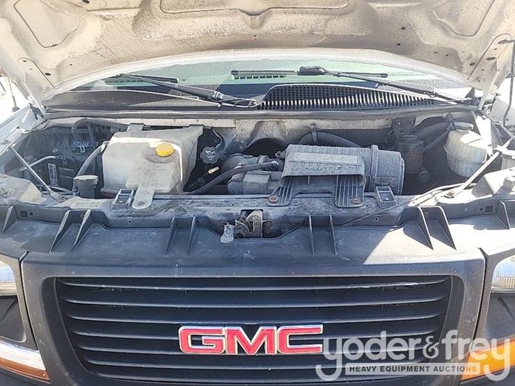 2006-gmc-savana-g2500-image-35