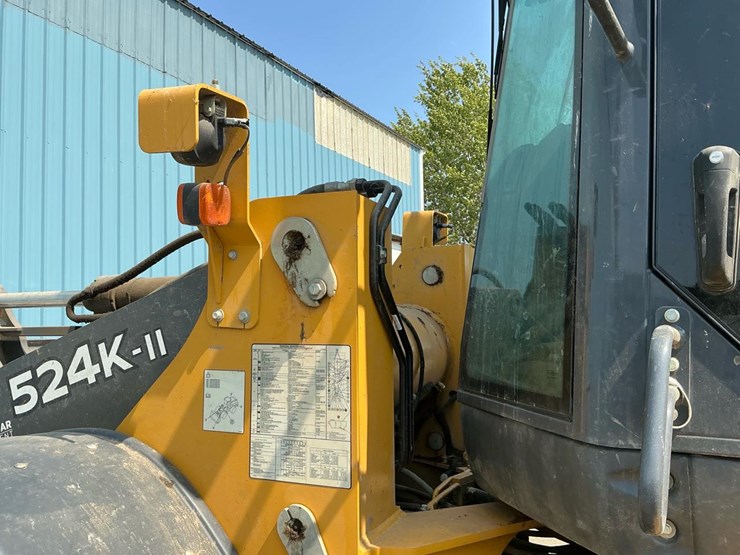 2018-deere-524k-image-42