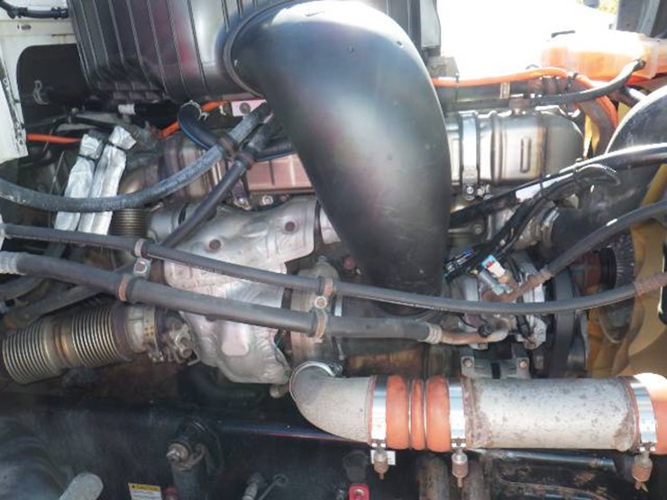 2018-western-star-5700xe-image-15