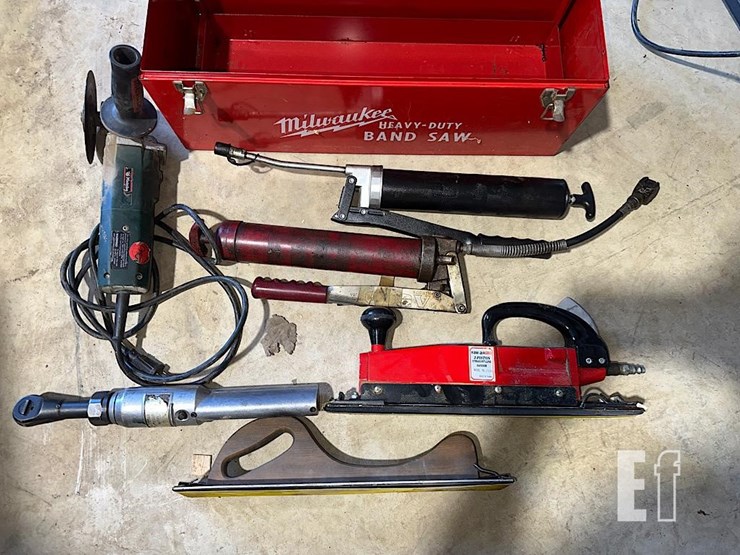 unknown-assorted-hand-tools-image-2