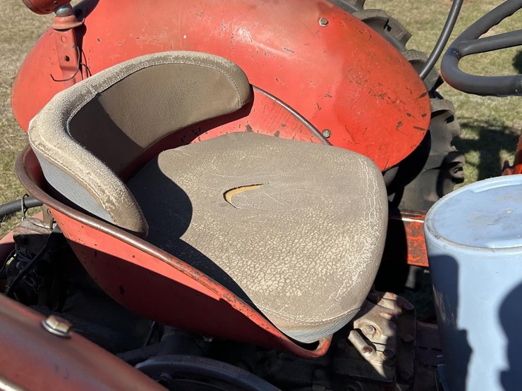 massey-ferguson-65-image-34