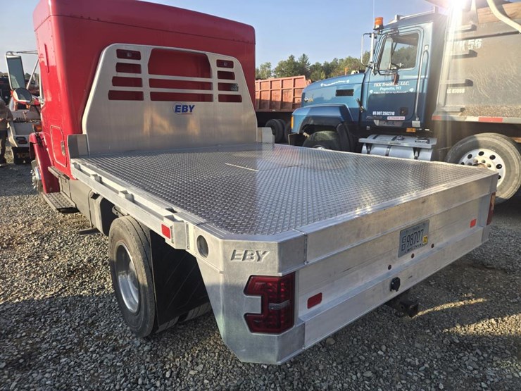 1997-freightliner-fl60-image-18