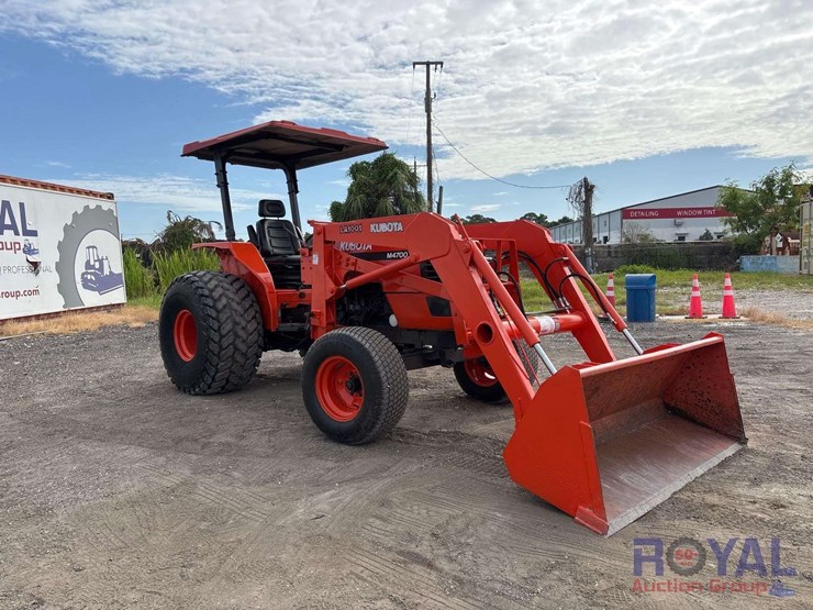 kubota-m4700-51hp-utility-loader-tractor-image-2