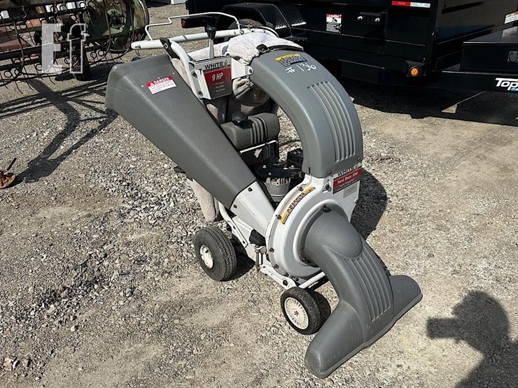 white-yard-boss-950-chipper/-vac-136-image-2
