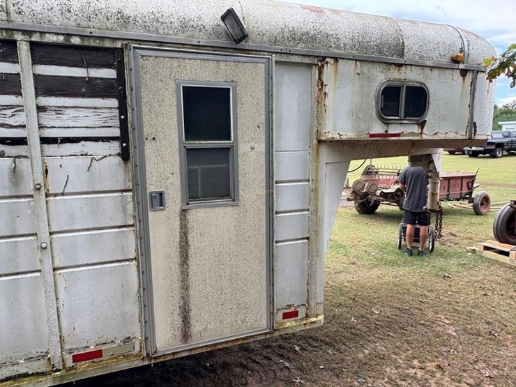 1989-better-built-gn2222lt-livestock-trailer-image-11