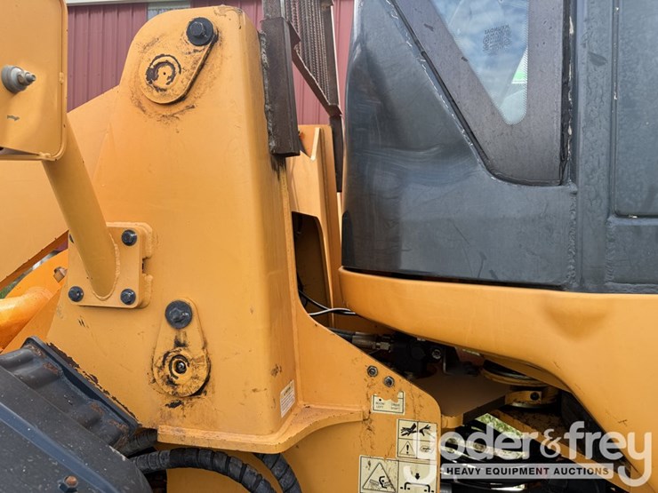 2011-hyundai-hl740-9-image-18