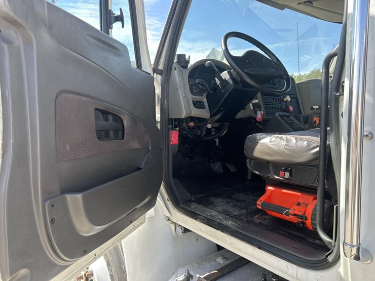 2012-terex-commander-5050-image-93