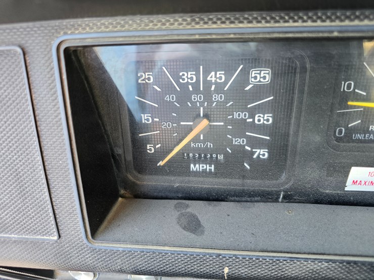 1990-ford-f800-image-63
