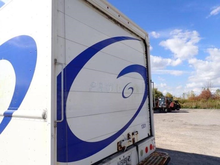 2013-freightliner-mt55-image-44