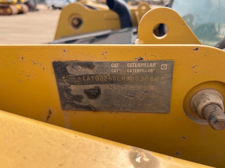 caterpillar-226d-image-21
