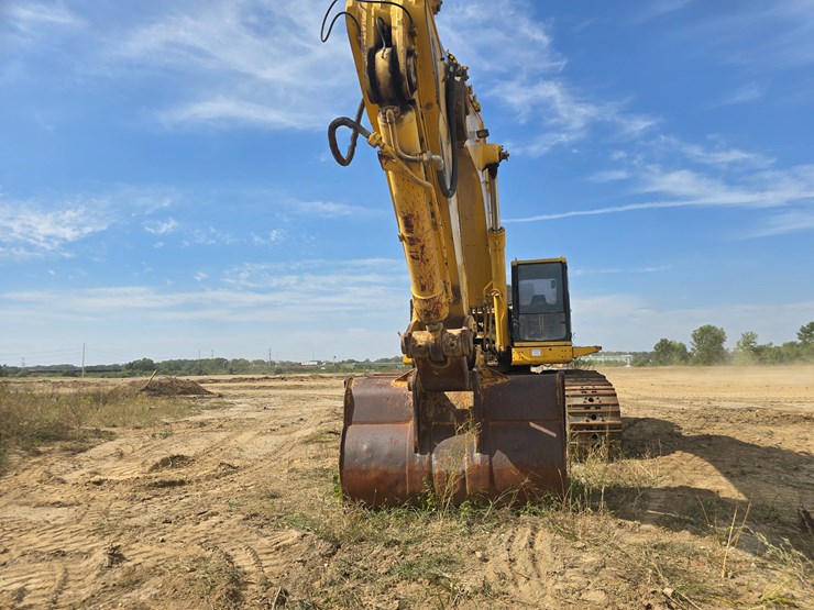 komatsu-pc750-se-image-47