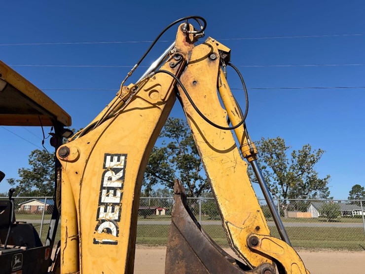 2000-deere-310se-image-24