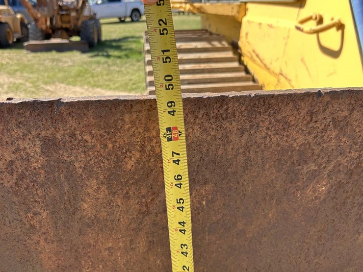 komatsu-d65ex-12-image-16