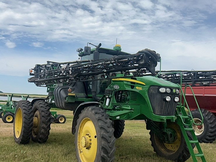 john-deere-4830-image-22