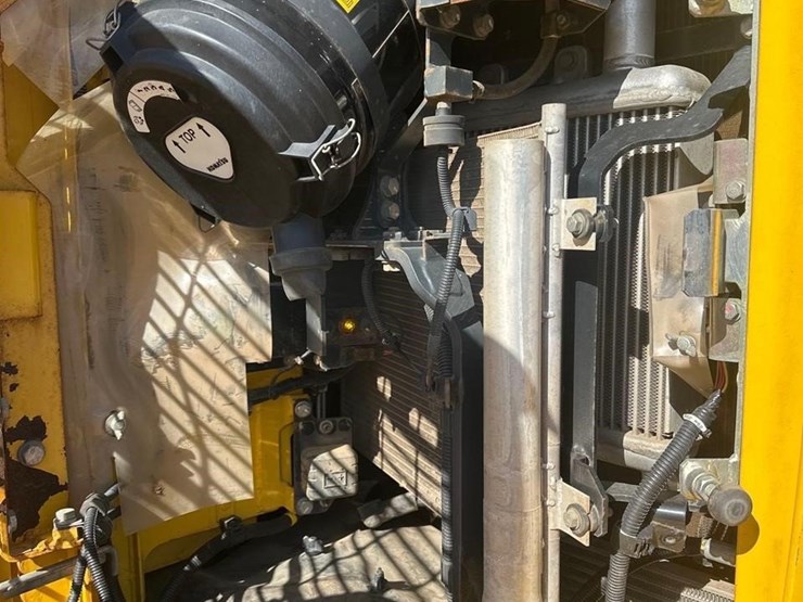 2022-komatsu-pc138us-11-image-22