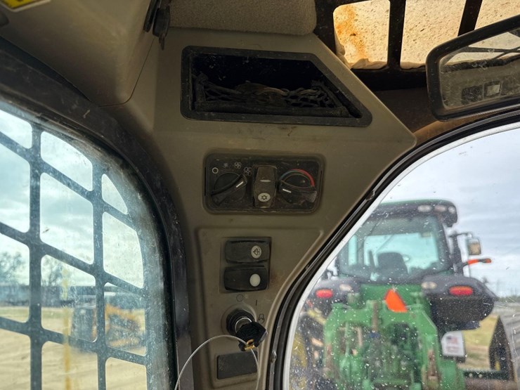 caterpillar-289d-image-24