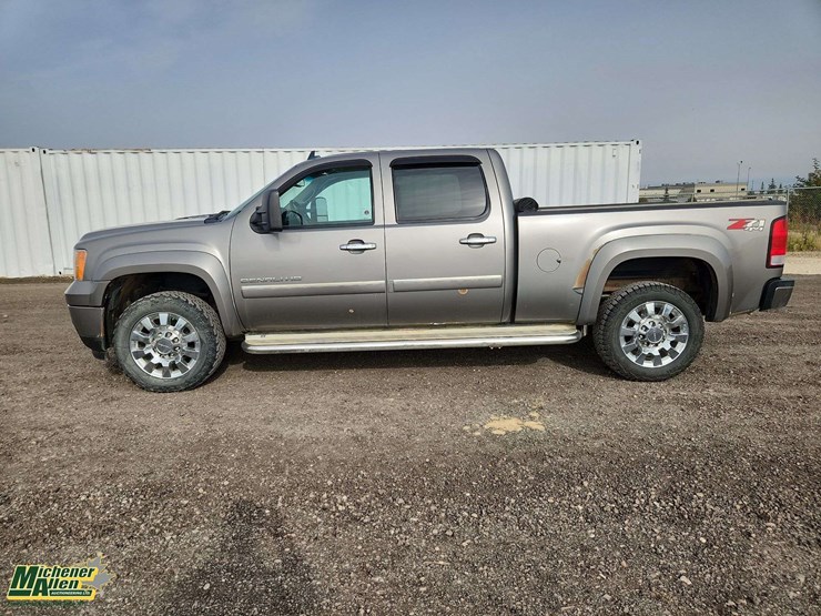 2012-gmc-sierra-2500hd-image-22