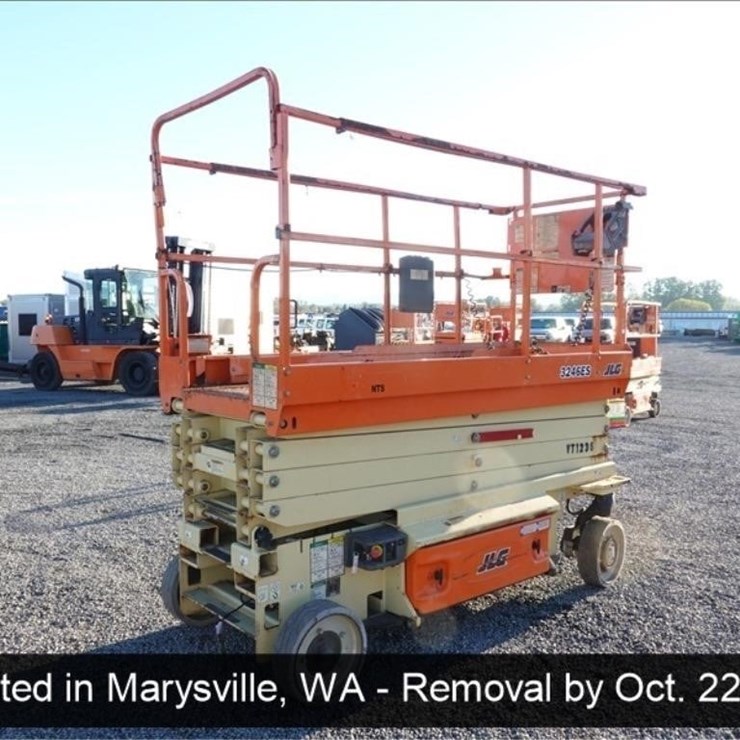 2020 JLG 3246ES