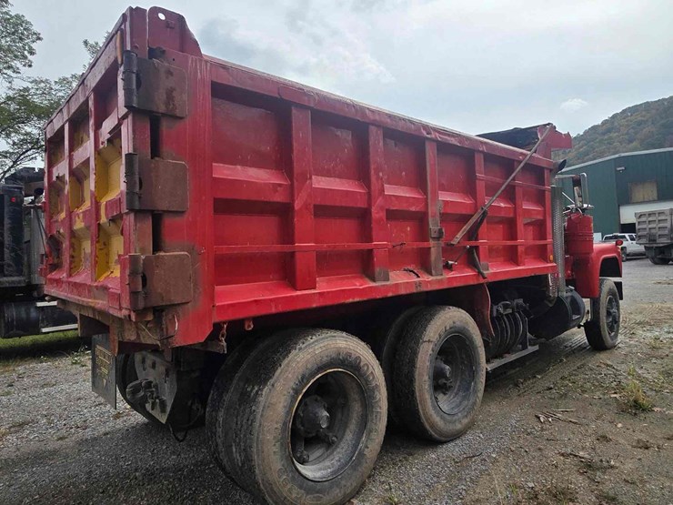 1989-mack-rd690sx-image-4