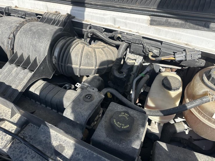 2009-ford-e350-image-38