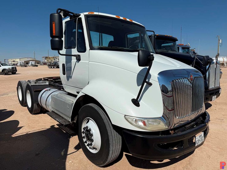 2018-international-transtar-8600-image-1