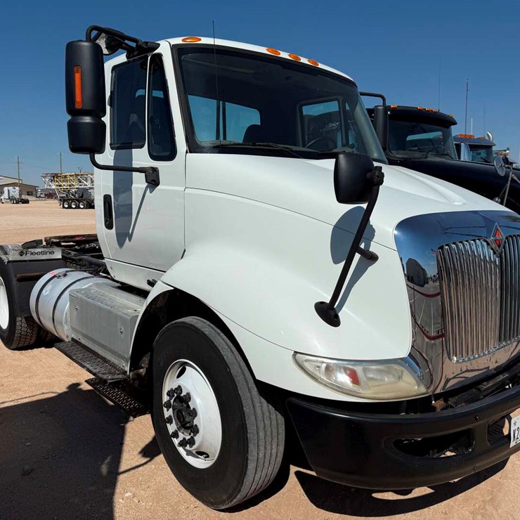 2018 INTERNATIONAL TRANSTAR 8600