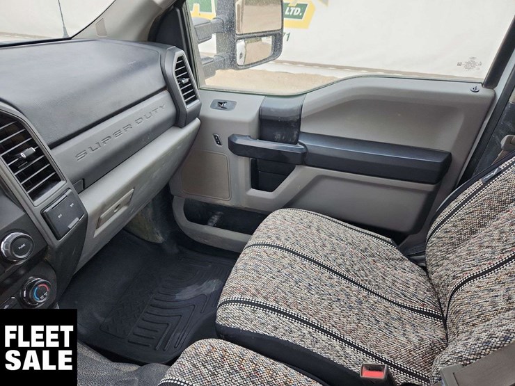 2019-ford-f350-image-17