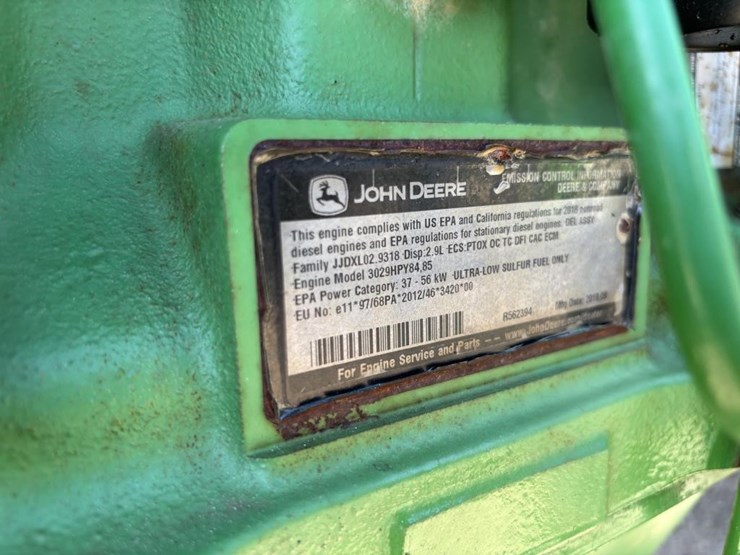 2018-john-deere-5075e-image-34