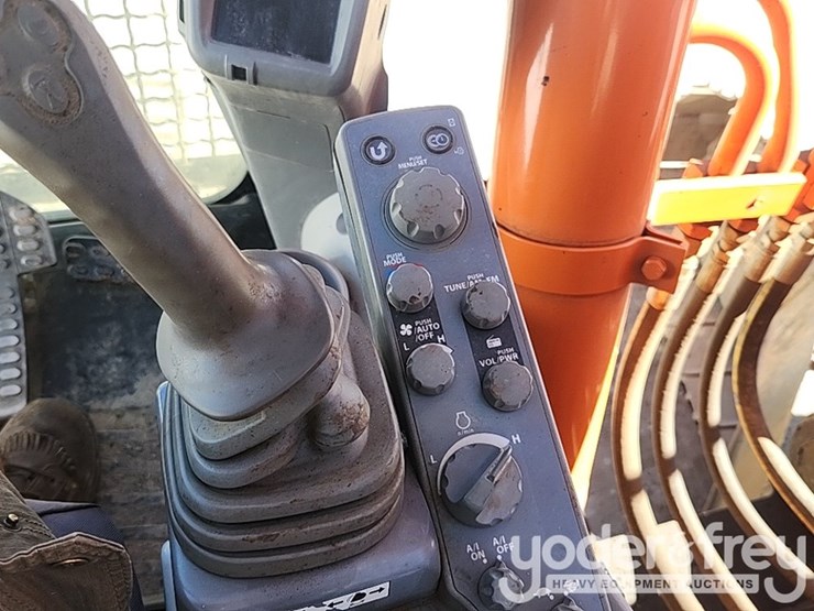 2015-hitachi-zx300-lc-6-image-31