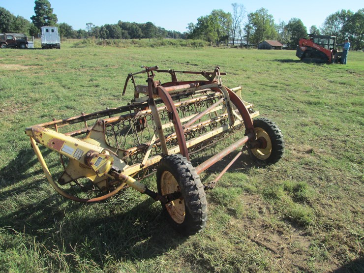 new-holland-256-image-4