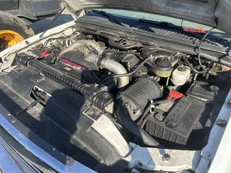 2004-ford-f350-image-36