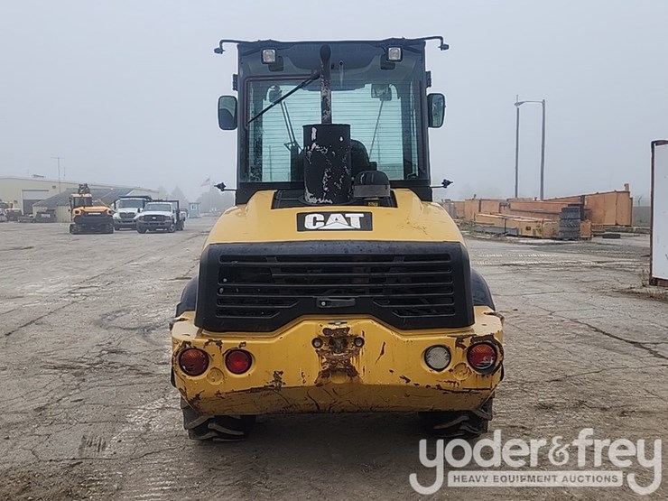2008-caterpillar-908h-image-4