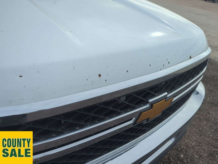 2013-chevrolet-silverado-2500hd-image-34
