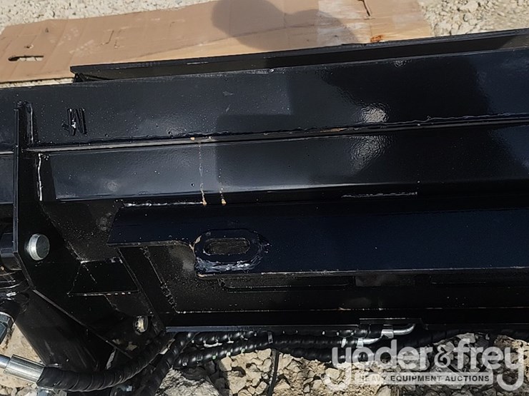 unused-2025-4-in-1-bucket-to-suit-mini-skidsteer-image-9