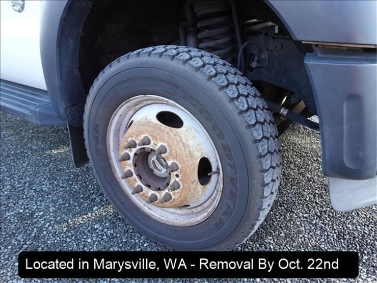2011-ford-f450-image-24
