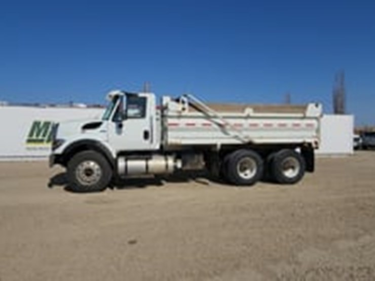 2015-international-workstar-7400-image-5
